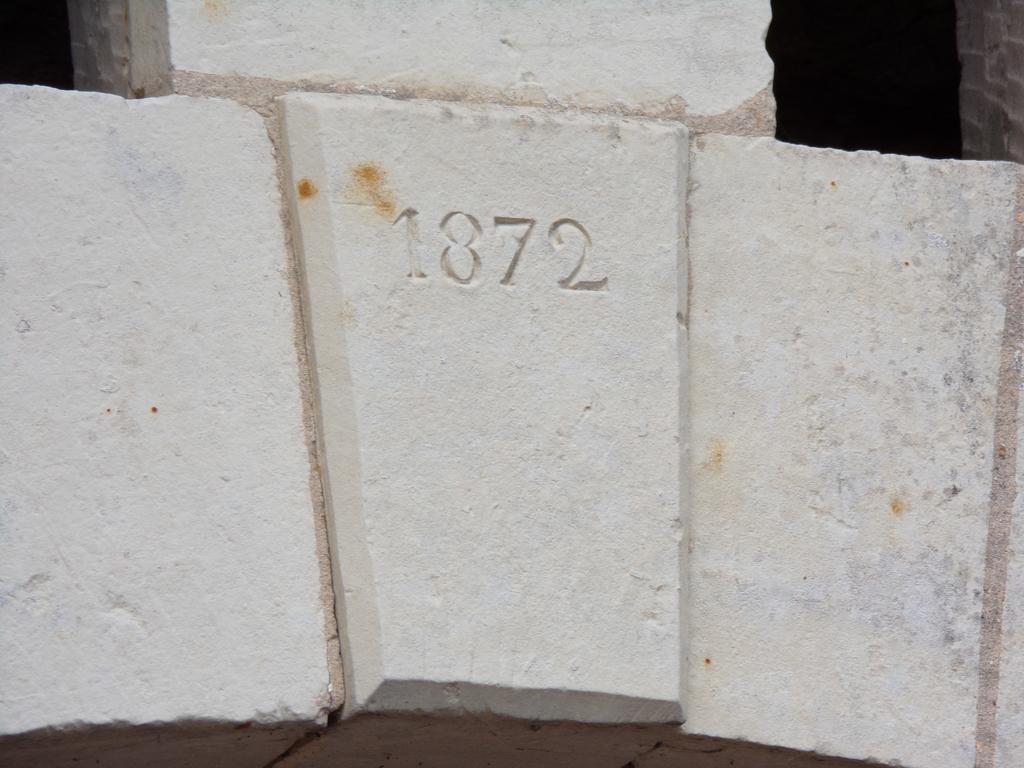 Les Troglos De Beaulieu Loches Zewnętrze zdjęcie