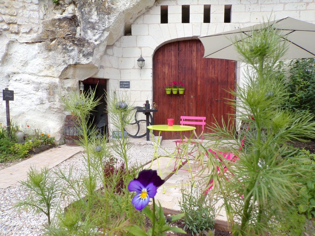 Les Troglos De Beaulieu Loches Zewnętrze zdjęcie